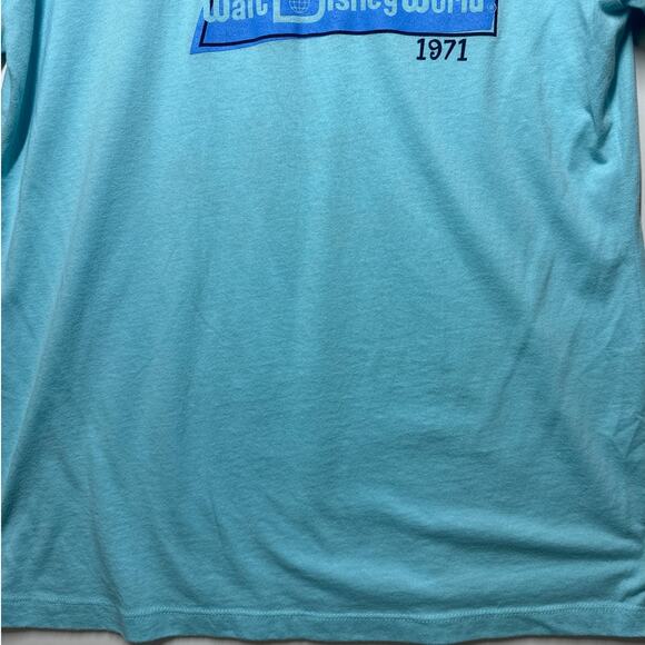 Disney Parks It's a Small World V-Neck Tee Shirt Limited Edition Blue Size 2X - Picture 7 of 7